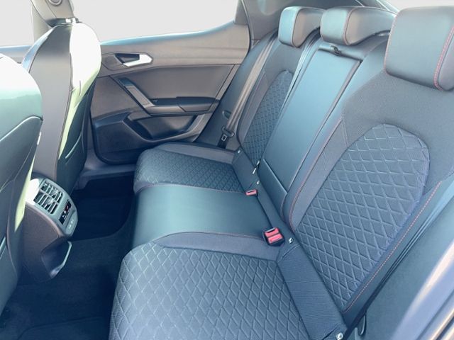 Leon FR 1.5eTSI DSG NAVI AHK KAMERA SHZG LED KLI