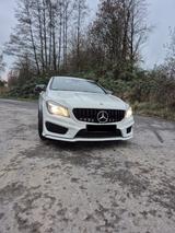 Mercedes-Benz Mercedes CLA 200 AMG Line - Mercedes-Benz CLA 200 in Leverkusen