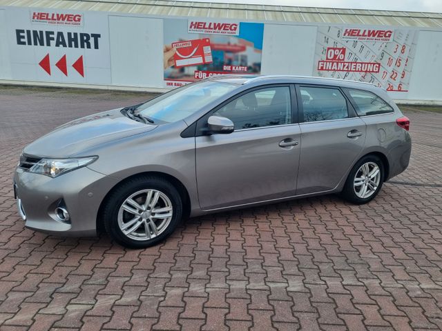 Toyota Auris Touring Sports Executive 2.Hand