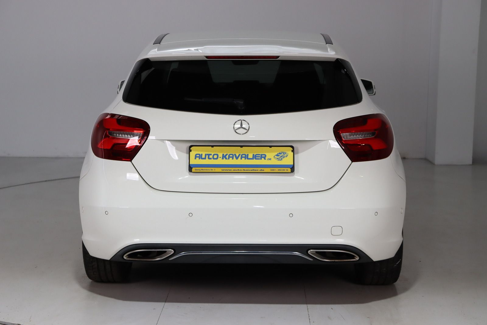 Fahrzeugabbildung Mercedes-Benz A 200 BlueEfficiency Urban * LED * Standhzg.