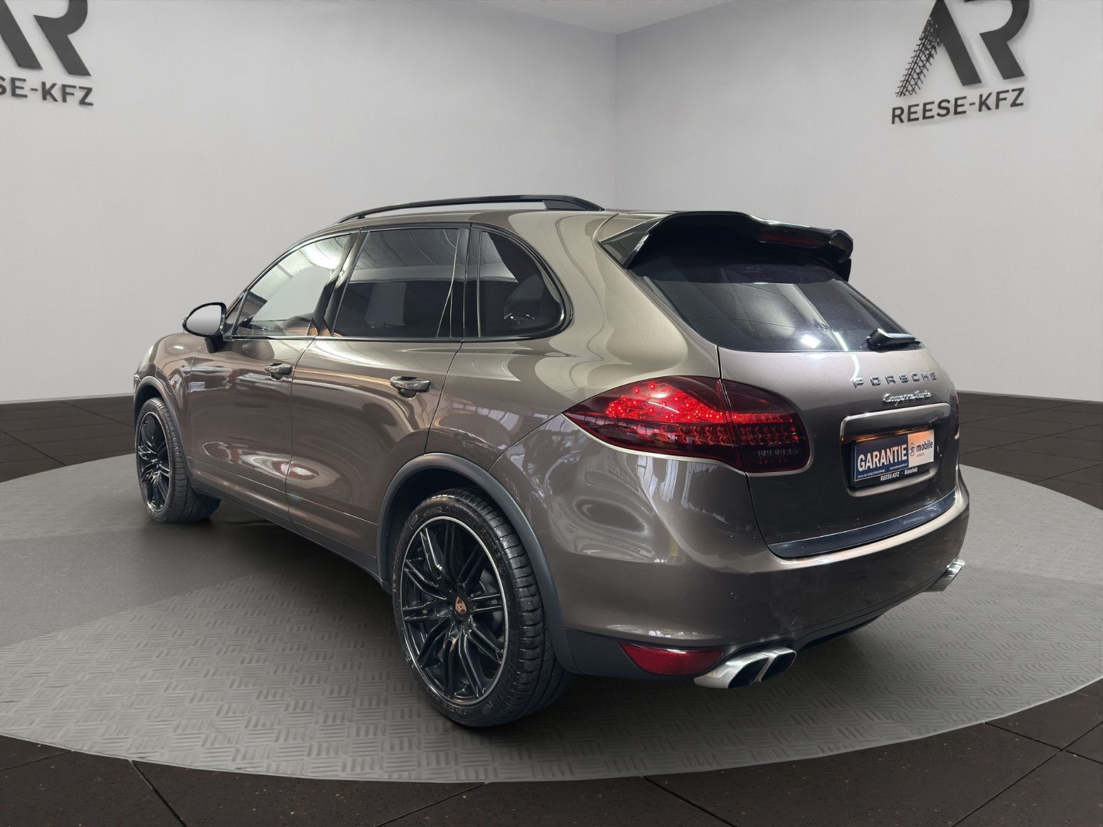 Porsche Cayenne Turbo Voll. Burmester AHK uvm. foto 3