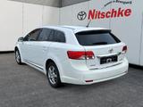 Toyota Avensis Kombi 2.0 D-4D, Edition, Elegance, Licht - Toyota Avensis: 2.4