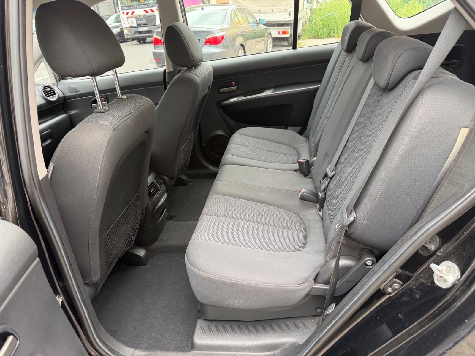 Kia Carens 2009 — photo 13