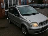 Fiat Panda 1.2 8V Emotion - Fiat Panda Emotion mit Benzin-Antrieb