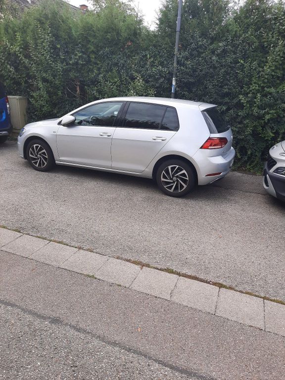 Image of Volkswagen Golf
