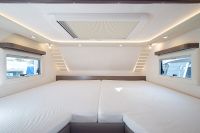 Phoenix MaXi-Alkoven 7900 QRSL -Mod.23 -600W Solar (12/30)