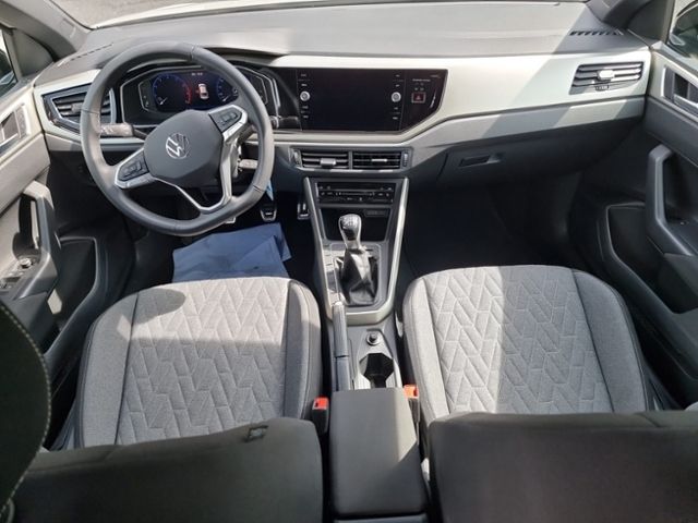 Fahrzeugabbildung Volkswagen Taigo 1,0 TSI AHK MATRIX-LED DCP NAVI SHZ PDC AL