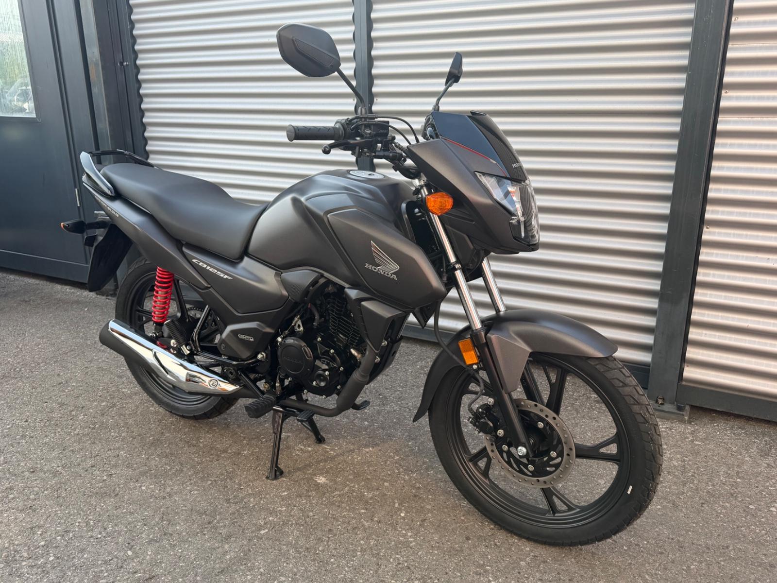 Honda CB125F / "BLACK" >> AKTION "SUMMER DEAL 2026"