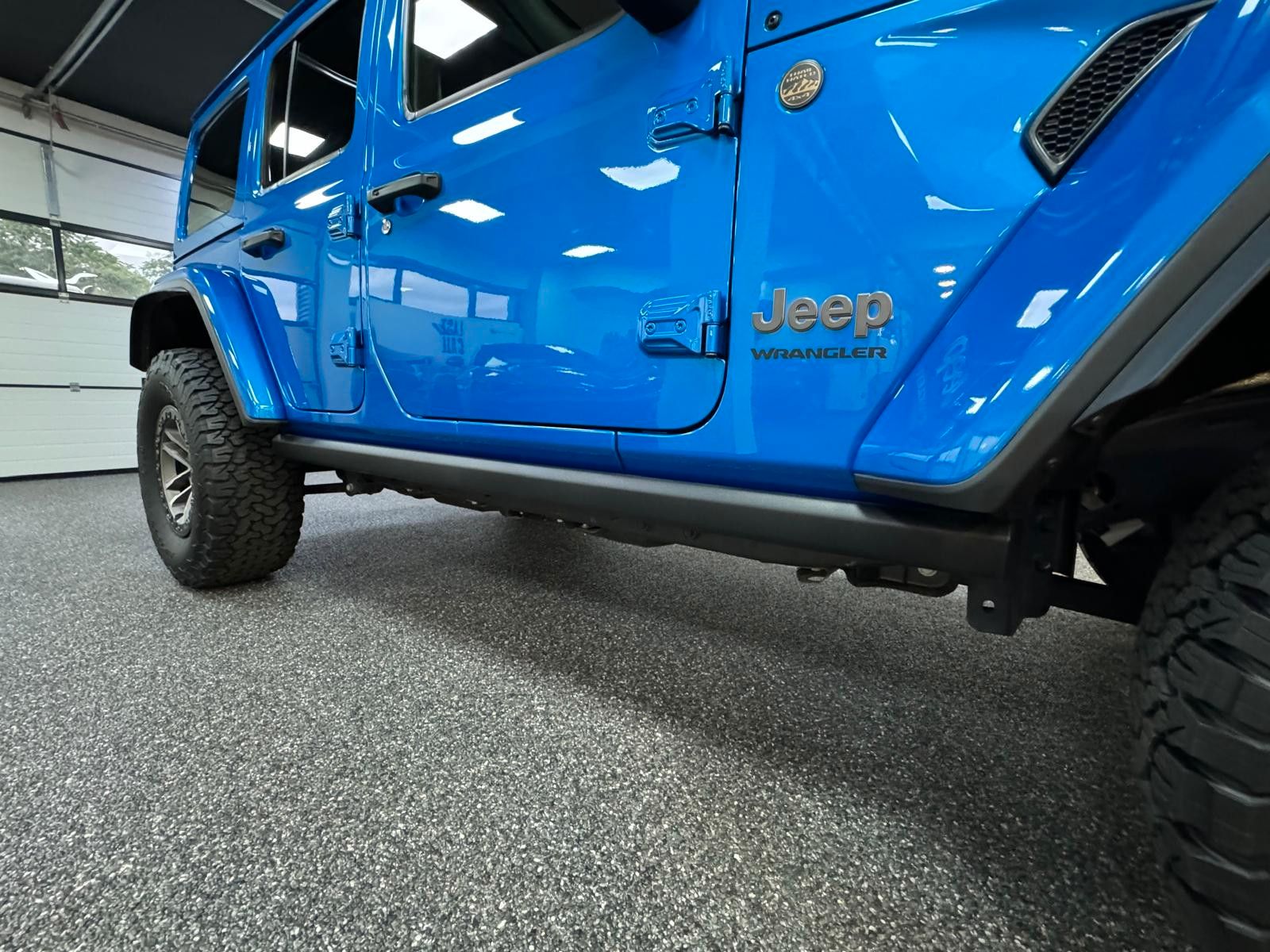Fahrzeugabbildung Jeep RUBICON 392-6.4L HEMI V8-RECON 35"-STEEL BUMPER