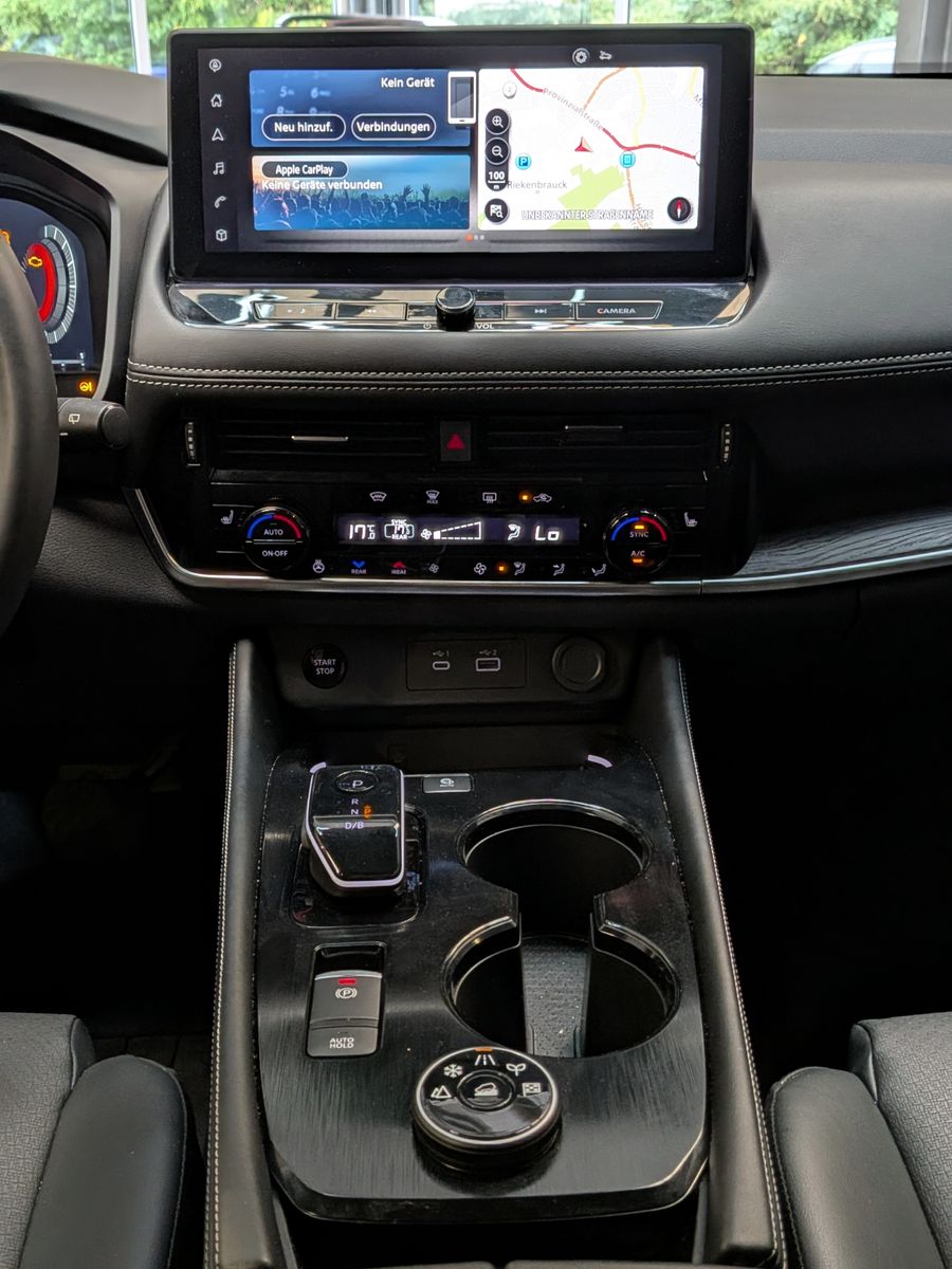 Fahrzeugabbildung Nissan X-Trail 1.5 e-Power e-4 Tekna Bose HUD LED+ 20"