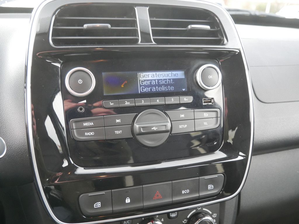 Fahrzeugabbildung Dacia Spring Essential KLIMA