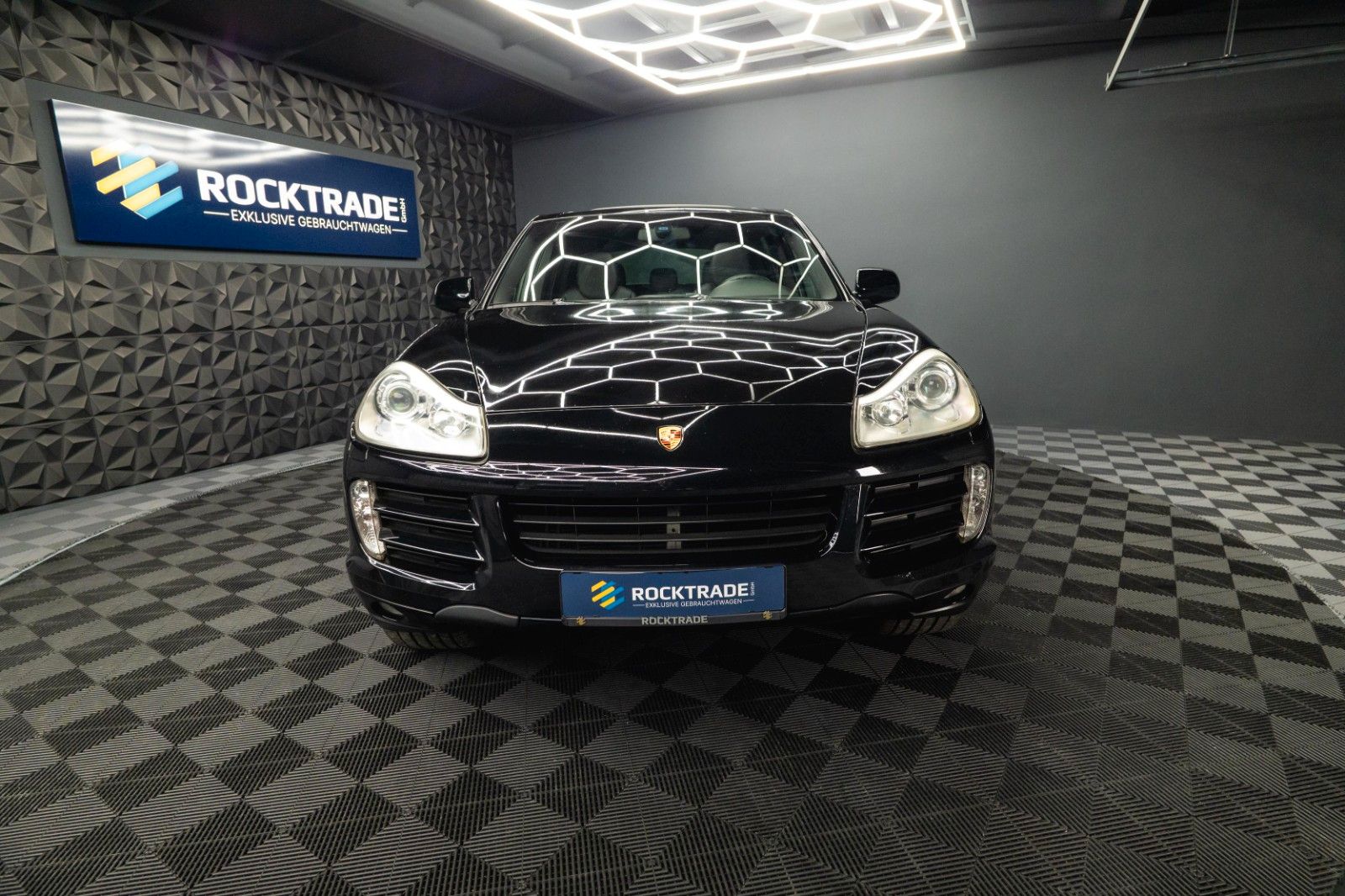 Fahrzeugabbildung Porsche Cayenne 3.6 V6 Black Edition | BOSE | 22Zoll ABT
