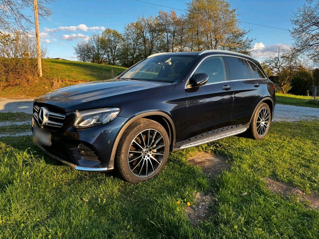 Image of Mercedes-Benz GLC 250