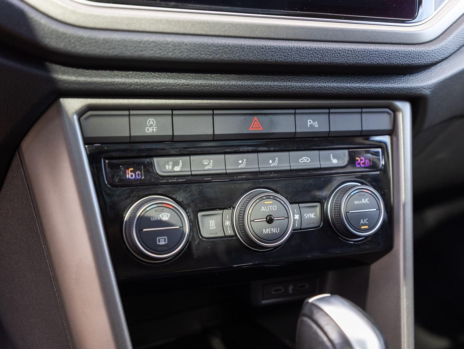 Volkswagen T-Roc 1.5 TSI DSG Style LED AHK ACC Standhzg, миниатюра 18