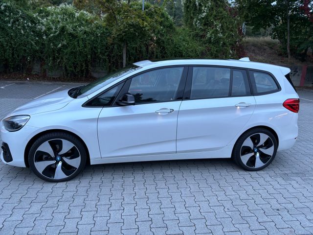 BMW 218 Gran Tourer 218d Luxury Line Luxury Line