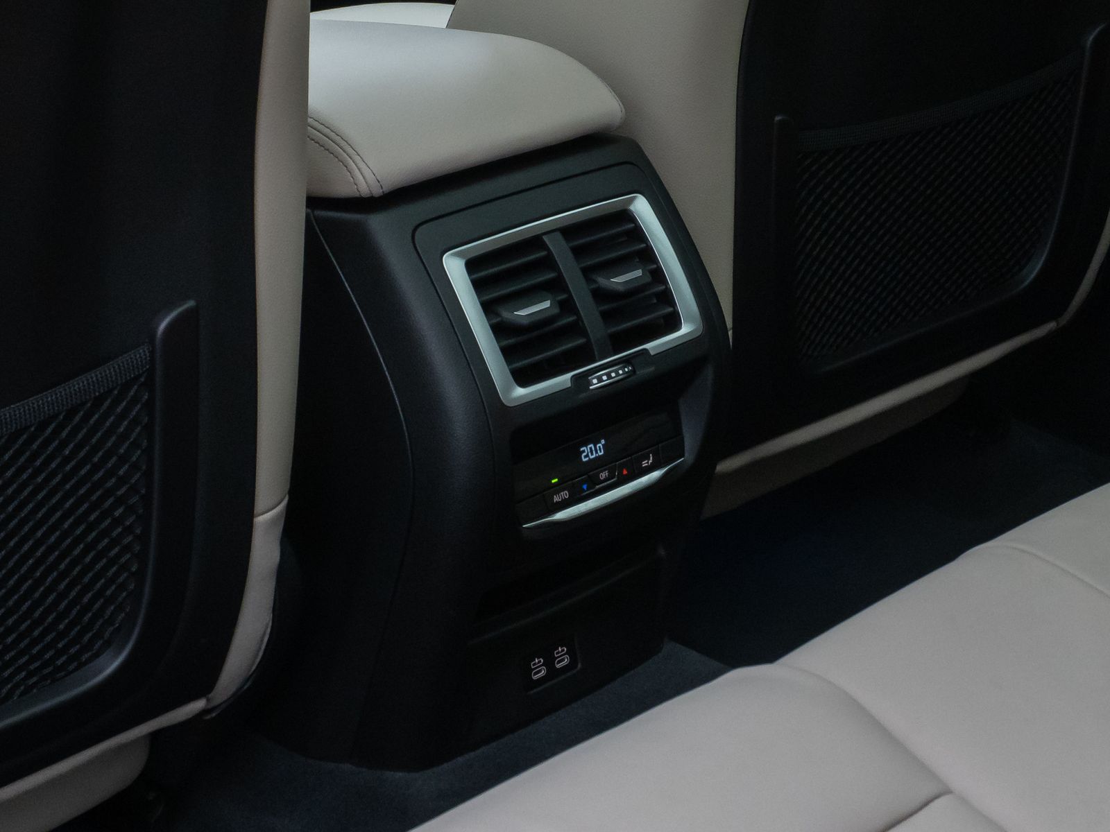 Fahrzeugabbildung BMW iX3 Impressive M Sport Panorama Laser HUD H/K