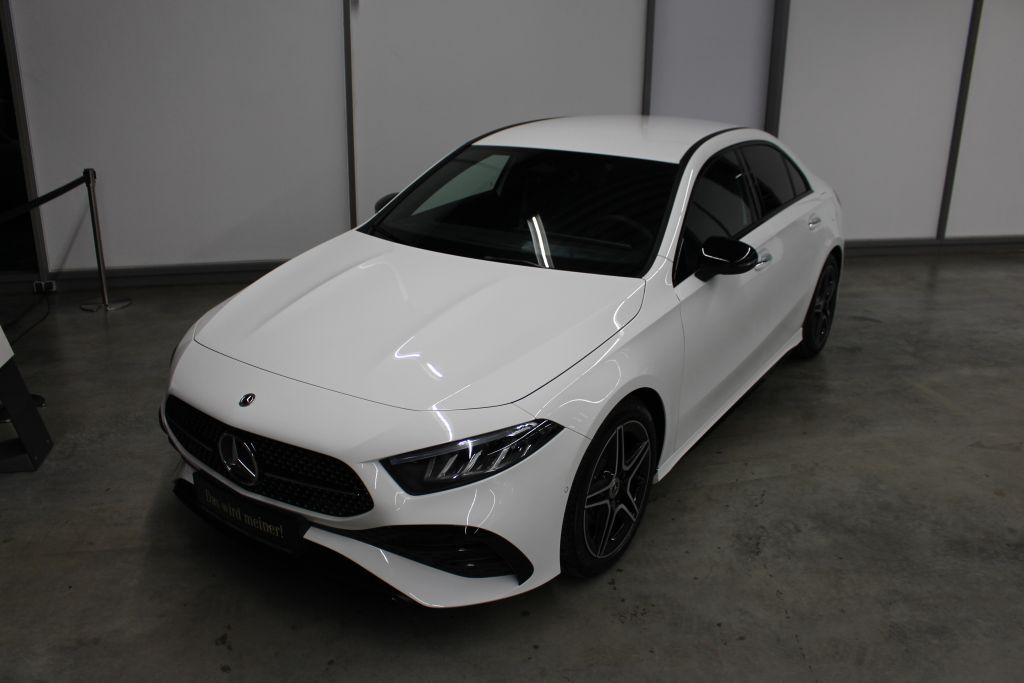 Mercedes-Benz A 200