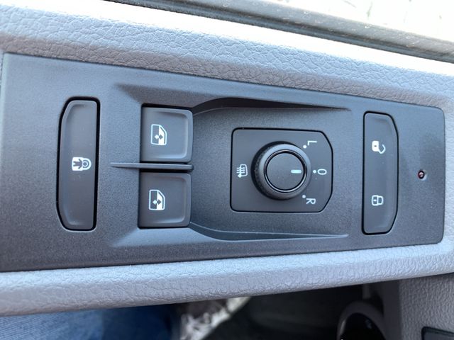 Transporter T6.1 Kombi  2.0 TDI 6-Gang