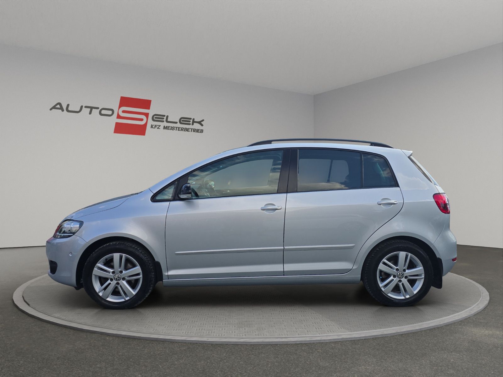 Fahrzeugabbildung Volkswagen Golf Plus VI Match DSG AUTOMATIK TEMPOMAT NAVI