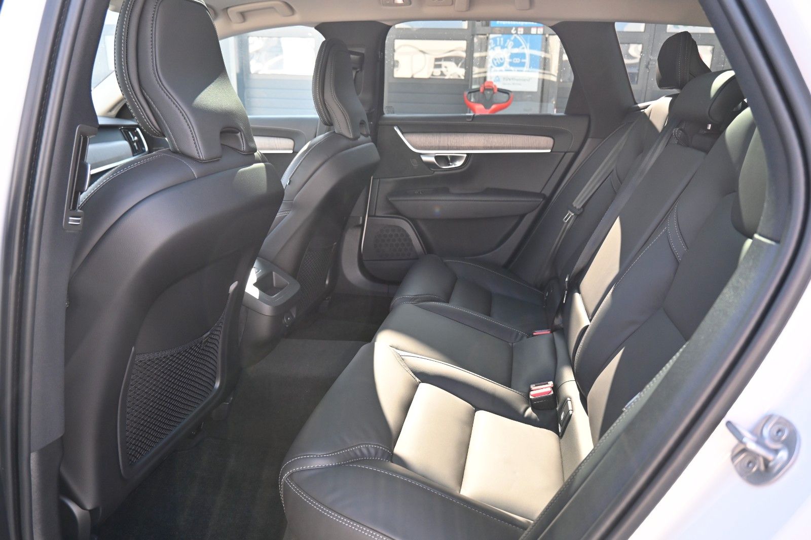 Fahrzeugabbildung Volvo V90 B4 Diesel Plus Dark*Pano*360°*STHZG*21 Zoll*