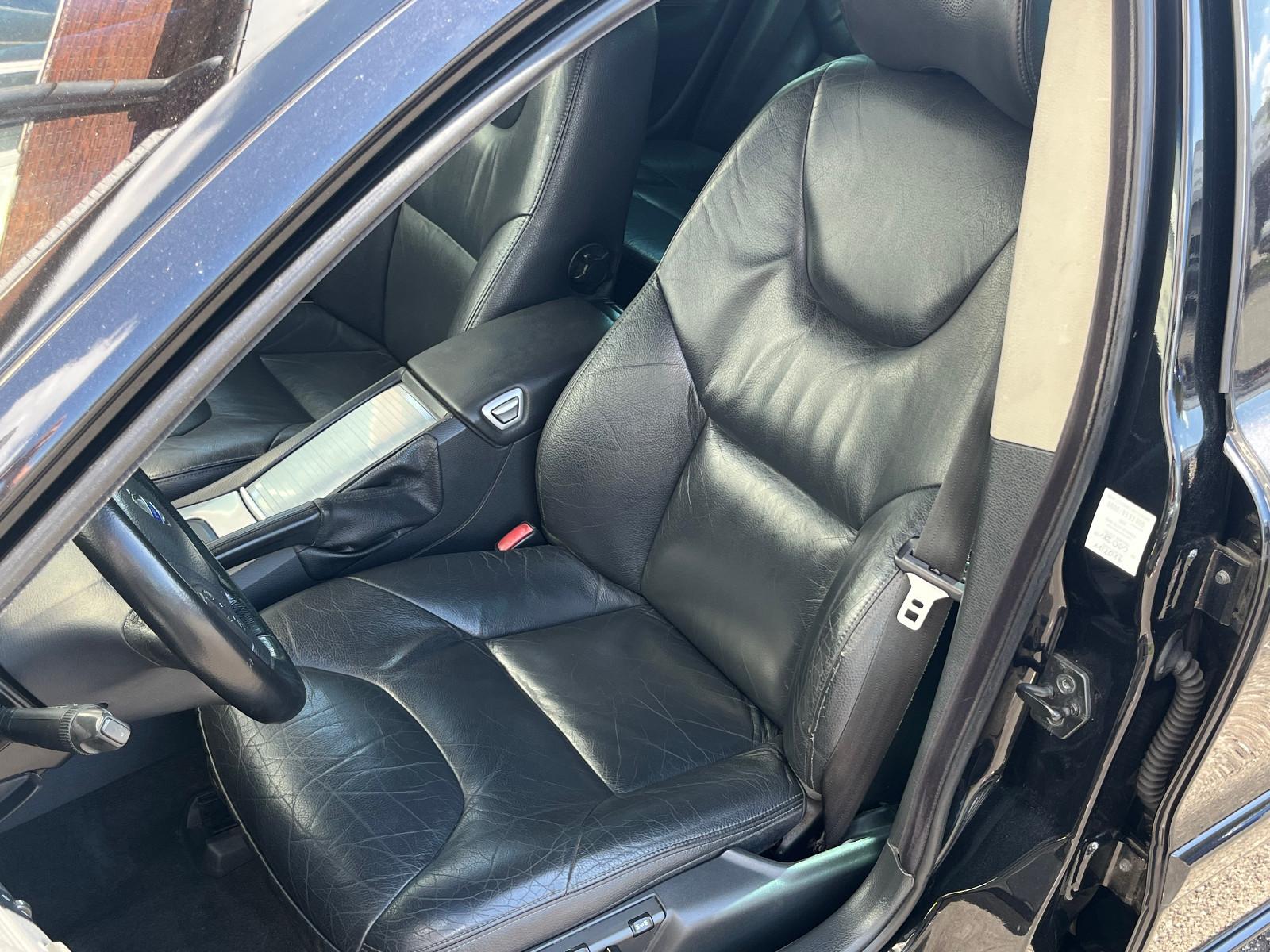 Volvo V70 2005 — photo 8
