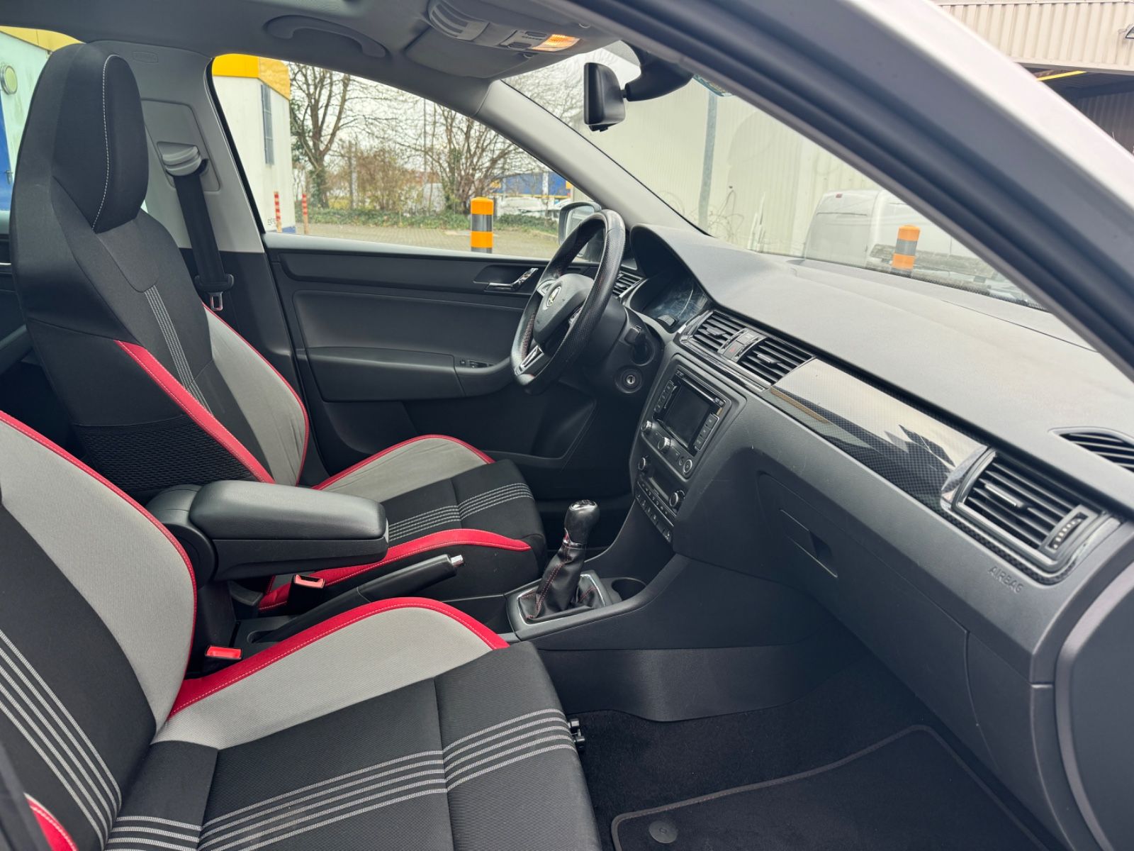 Fahrzeugabbildung SKODA Rapid Spaceback Monte Carlo Panorama+Sitzheizung
