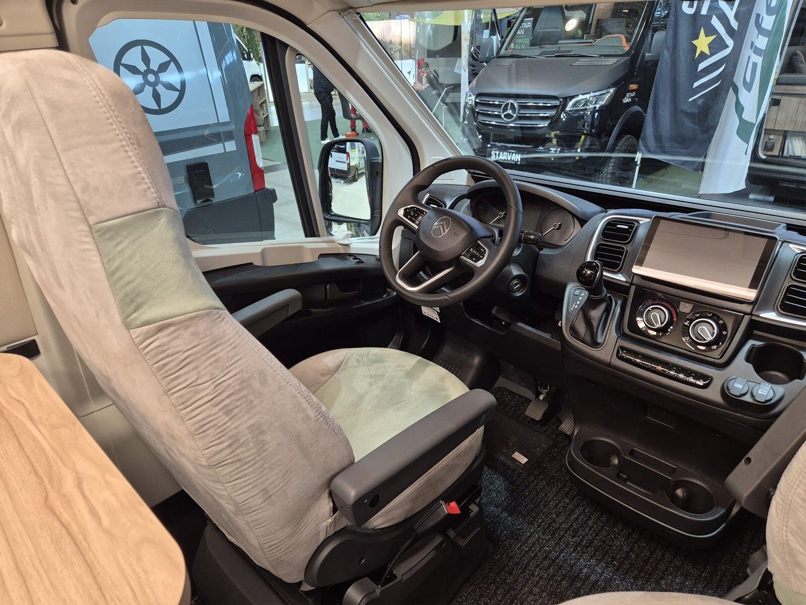 Fahrzeugabbildung Karmann Davis Trendstyle DA 620 TSC Dörr-Paket 30 Jahre