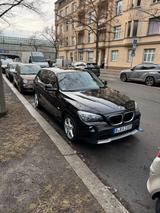 BMW X1 gepflegt. - BMW X1 mit Benzin-Antrieb: Kombi