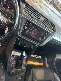 MYAUTOCENTER – Gebraucht- und Jahreswagen mit Werkstattservice in Pfaffenhofen Volkswagen Tiguan *Highline*4Motion*Leder*AHK*LED*