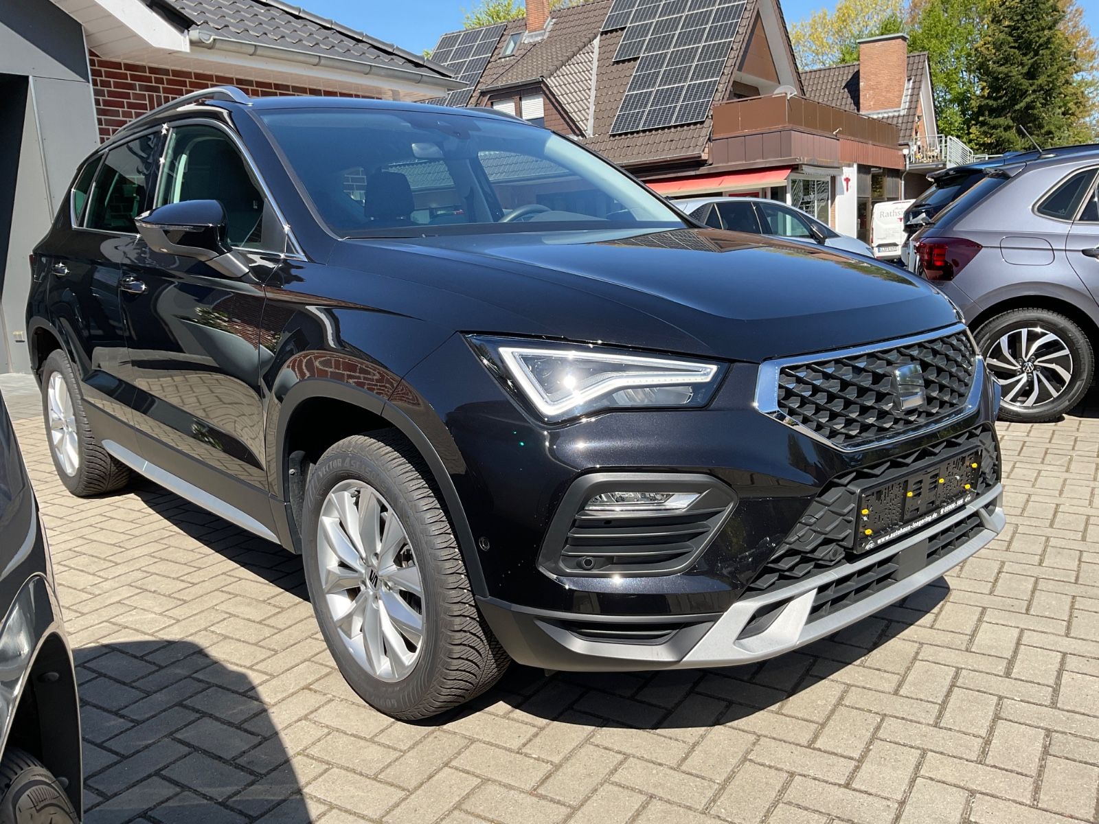Fahrzeugabbildung SEAT Ateca 1.5 TSI Xperience DSG,LED,Kamera,Navi,GJR