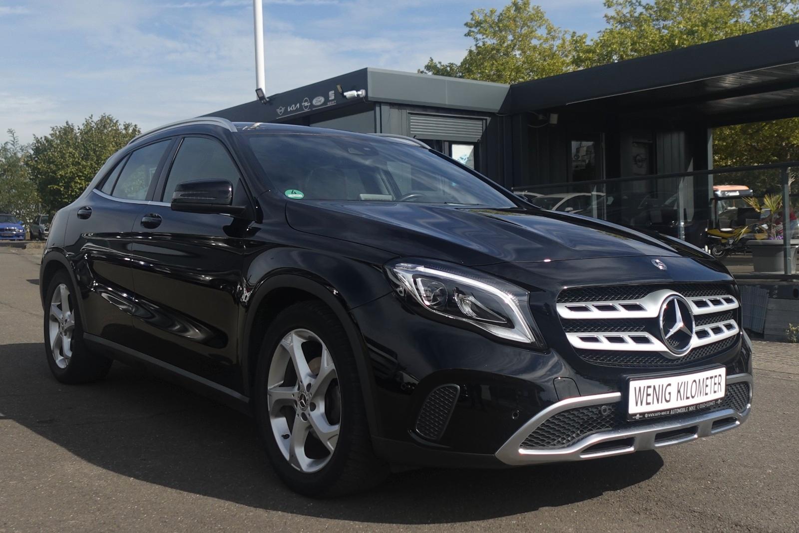 Mercedes-Benz GLA 200 *Panorama+Garantie+Automatik