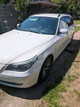 BMW  E61 530d lci - BMW 530 aus 2009: Kombi, 530d