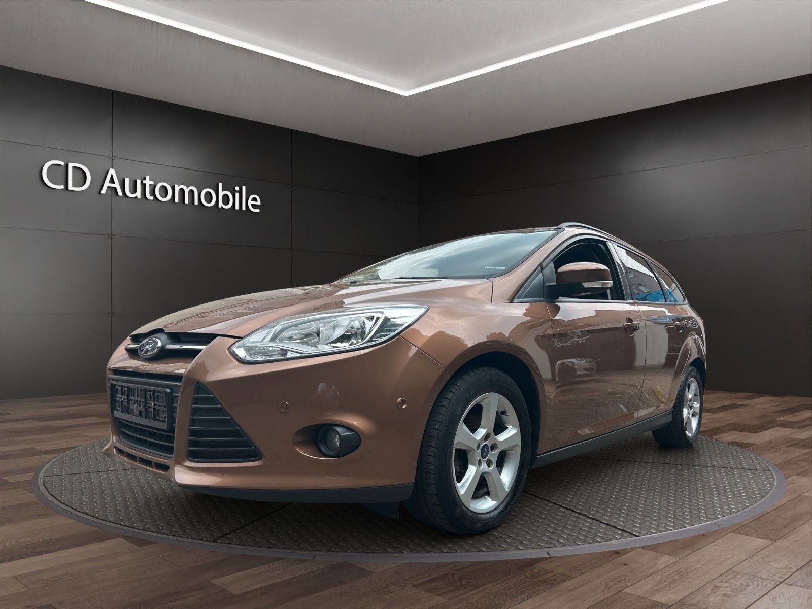 Fahrzeugabbildung Ford Focus Turnier Sync/TÜV, Service&Zahnriemen Neu /