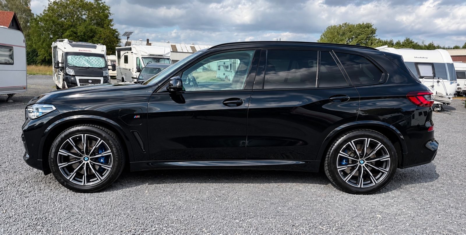 BMW X5 xDrive 45 e M Sport Laser Pano Luft Voll imagem 2