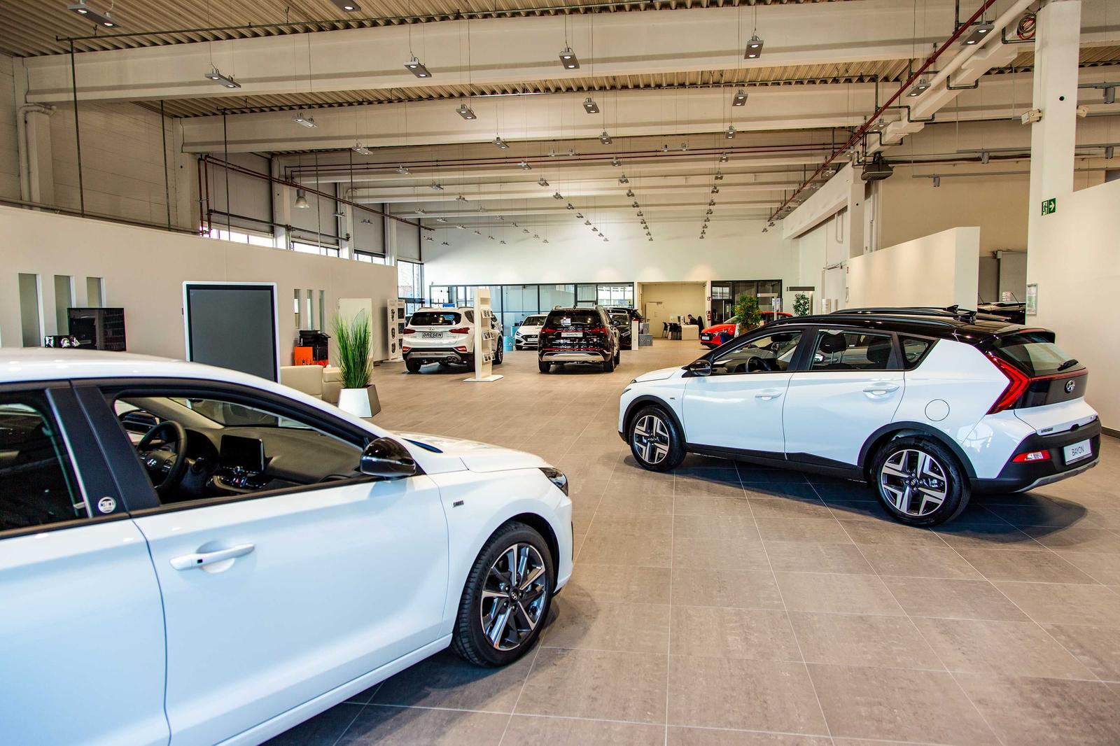 showroom-image-main
