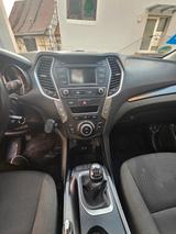 Hyundai SANTA FE 2.4 GDI Family 2WD Family - gebrauchte Hyundai SANTA FE aus dem Jahr 2017
