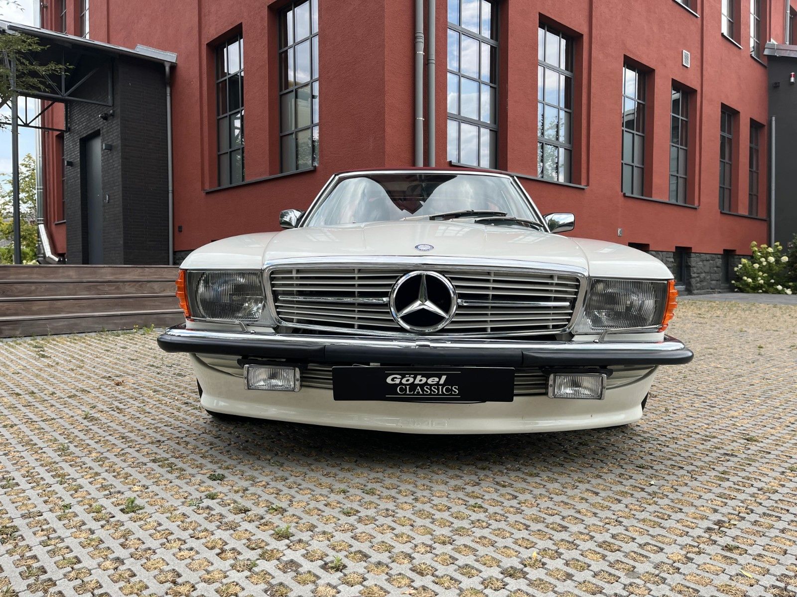 Fahrzeugabbildung Mercedes-Benz 500 SL