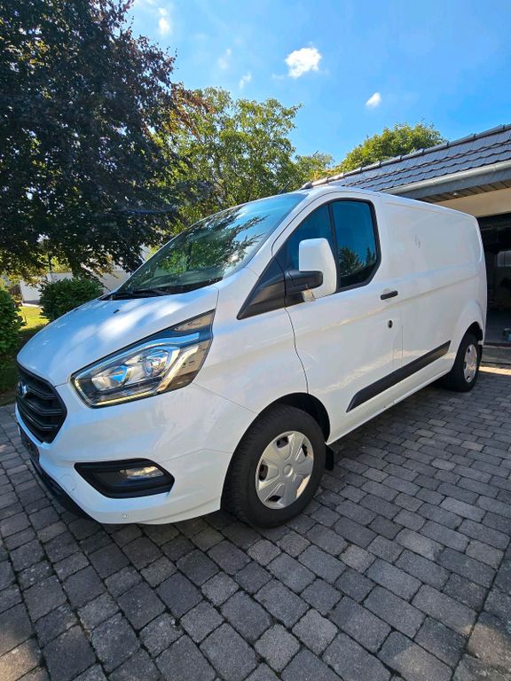 Image of Ford Transit Custom
