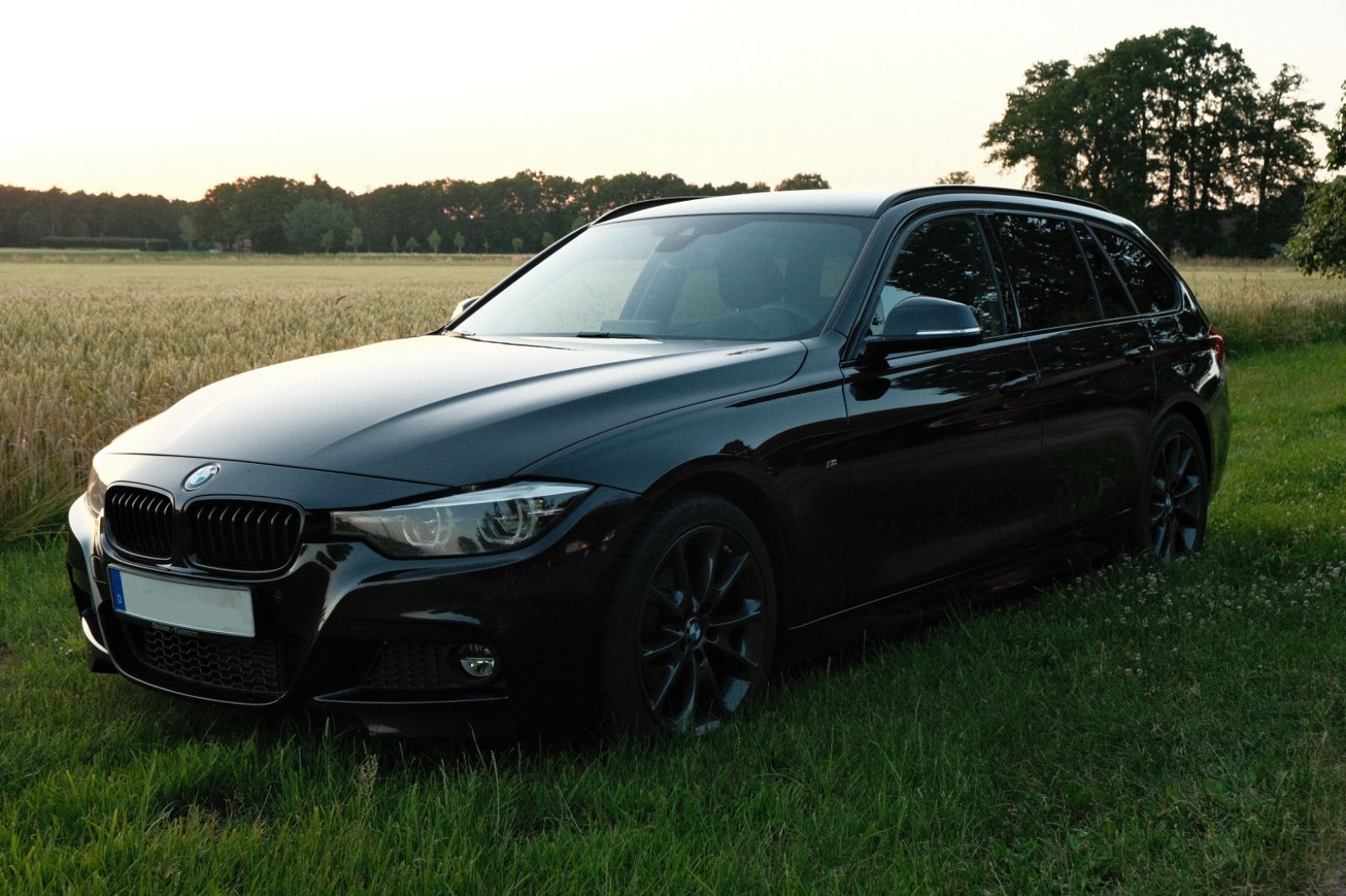 BMW 320d Touring M Sport Shadow