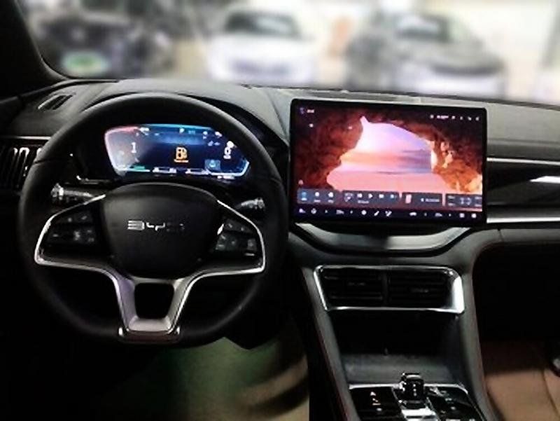 BYD SEAL U