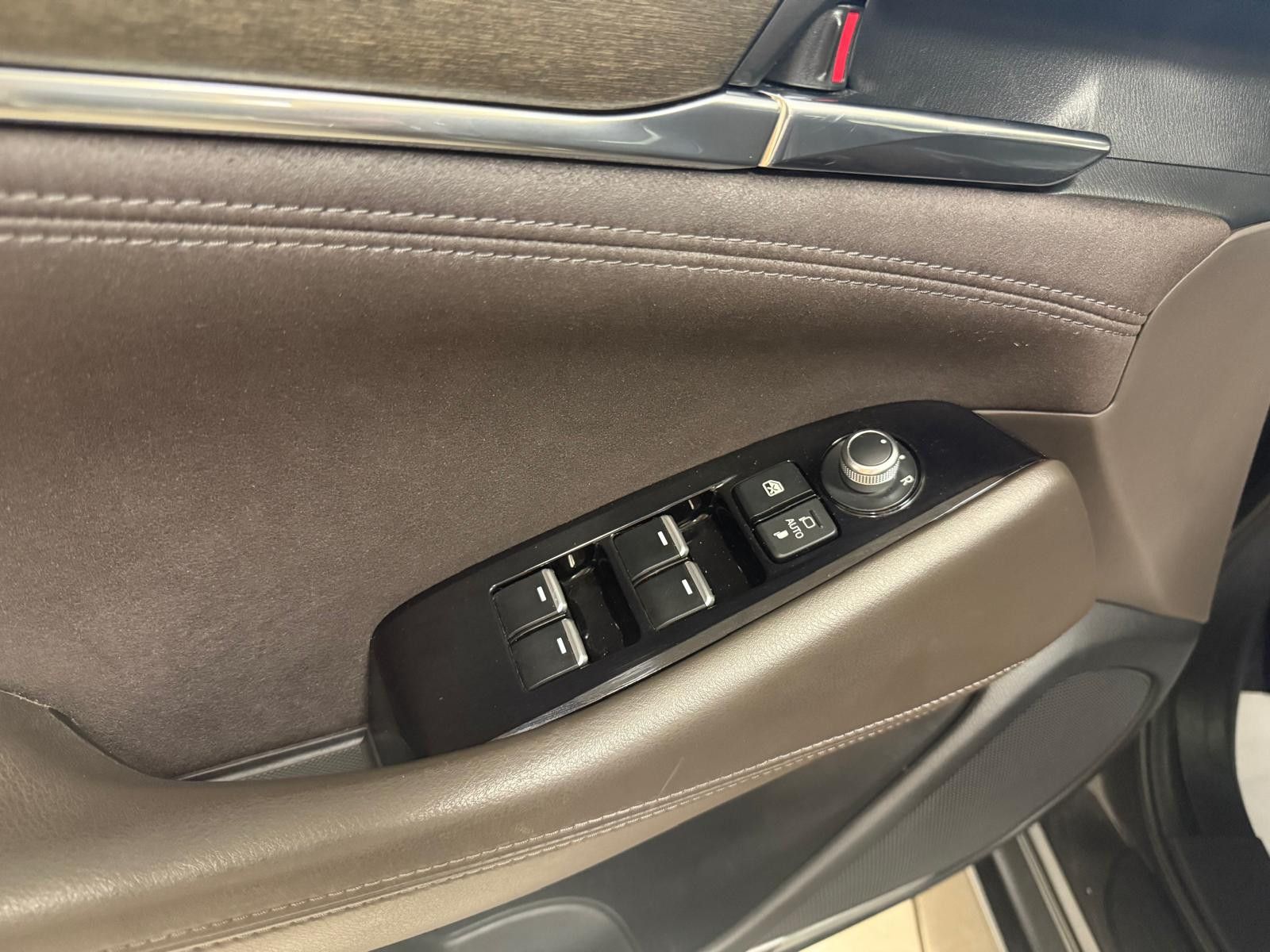 Fahrzeugabbildung Mazda 6 Kombi Sports-Line / LED/NAVI/LEDER/KAMERA