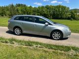 Toyota Avensis Kombi Sol 2,2 Diesel Automatik - Toyota Avensis mit Diesel-Antrieb: Kombi