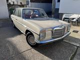 Mercedes-Benz 200 - Offers matching your search criteria
