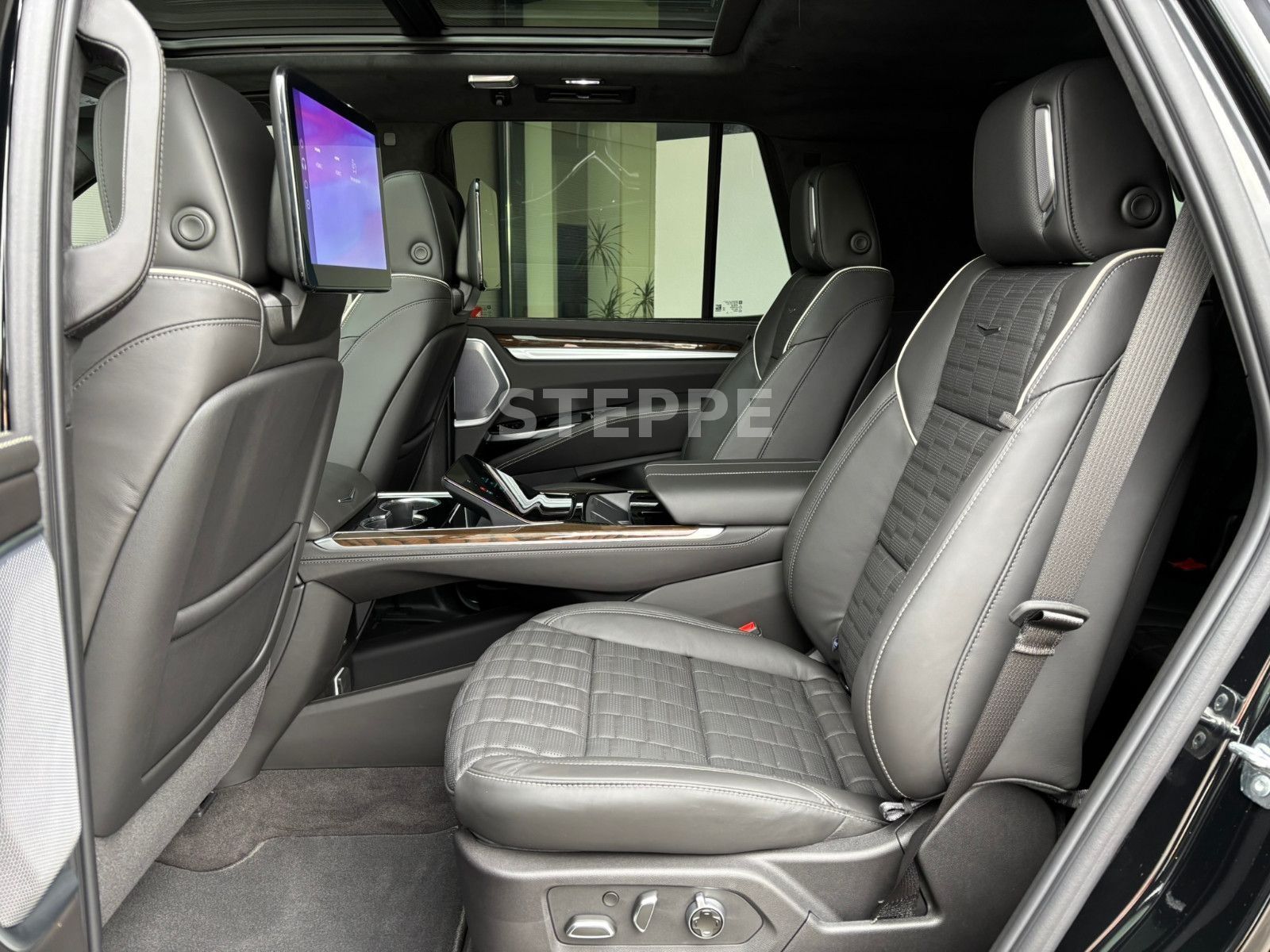 Cadillac Escalade FACELIFT MY26 6.2 V8 Platinum Luxury24"