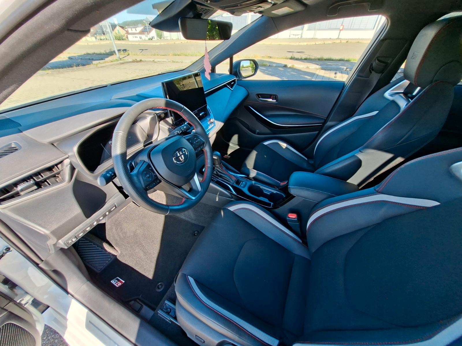 Toyota Corolla 2,0 Hybrid GR Sport Touring Sports GR