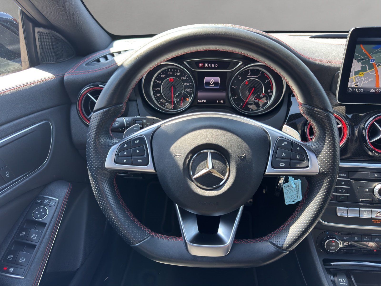 Fahrzeugabbildung Mercedes-Benz CLA45 AMG SB Pano LED Kamra SHZ Navi PTS Audio20