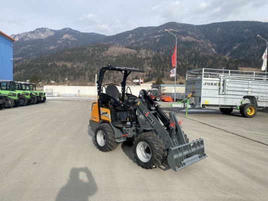 Andere G 2300 HD mit abklappbarem Fahrerschutzdach