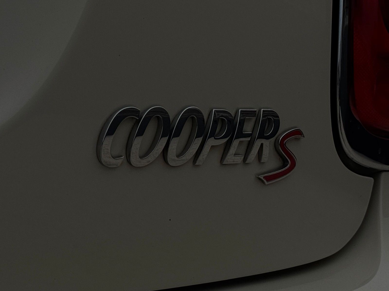 Fahrzeugabbildung MINI Cooper S Panoramadach Tempomat SHZ PDC BLT