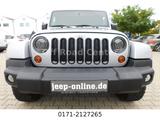 Jeep Wrangler Unlimited Black Edition+LED+Navi+AHK, - silberne Jeep Wrangler