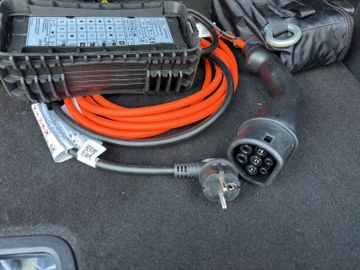 Citroën C4 Elektro C-Series 136 HUD+LED+Navi+SHZ+RFK